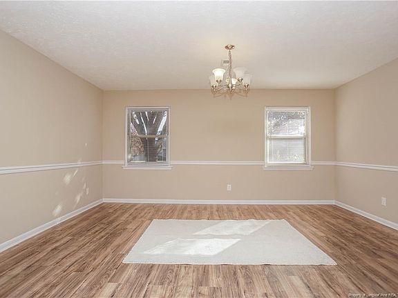 3rd image of 6714 Bluffview Dr