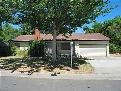 2205 Rainbow Ave photo 1