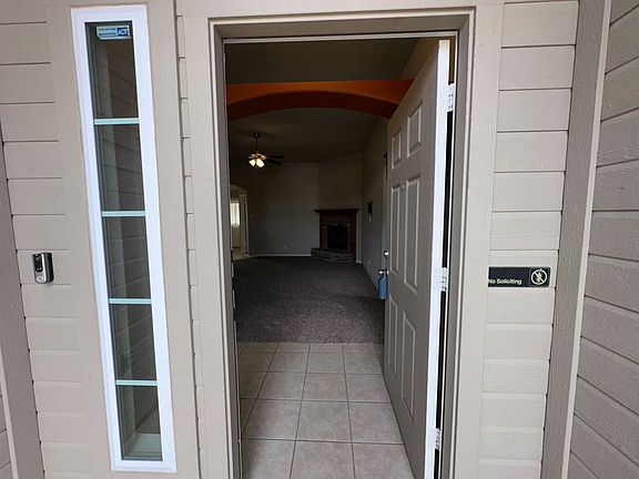 4th image of 2702 Montague County Dr