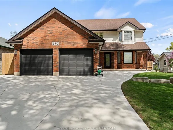 570 Jarvis Ave, Windsor, ON N8P 1C9