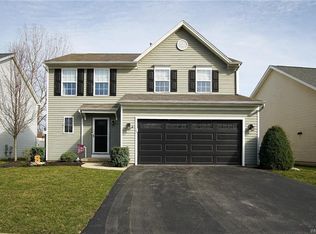 33 Caspian Ct, Amherst, NY 14228