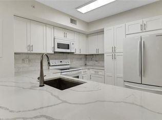 1220 Wildwood Lakes Blvd APT 108, Naples, FL 34104