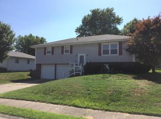 3404 S Stewart Ave, Sedalia, MO 65301
