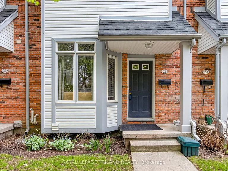 1415 Commissioners Rd W #21 — Photo 2