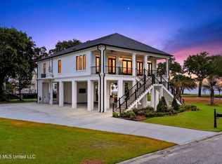 100 Runnels Ave, Long Beach, MS 39560