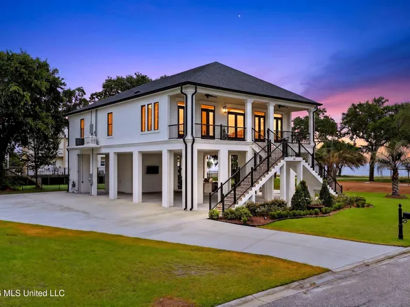 100 Runnels Ave, Long Beach, MS 39560