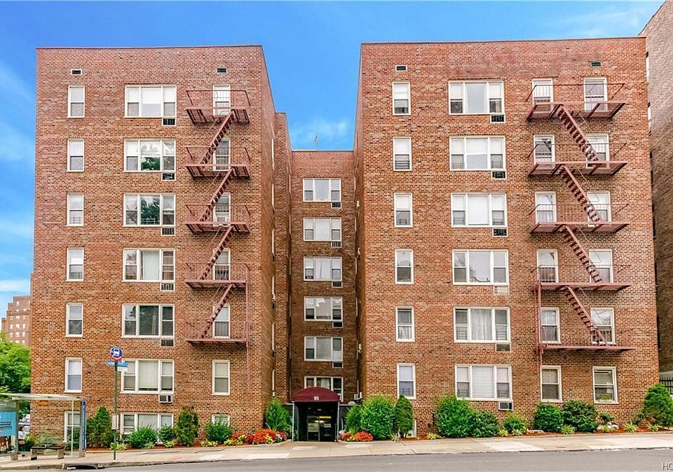 1st image of 91 E Van Cortlandt Ave #2A