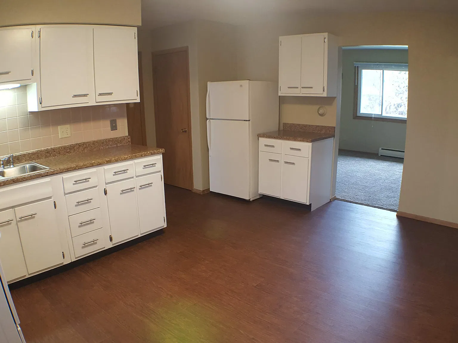 2 bed, $875 — Photo 4