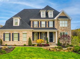 110 Kingston Ave, Cranberry Township, PA 16066