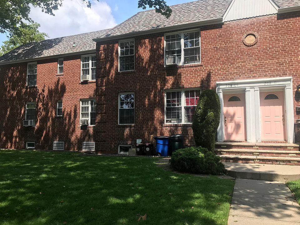 1st image of 20809 41st Ave