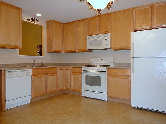 4th image of 655 S Essington Dr