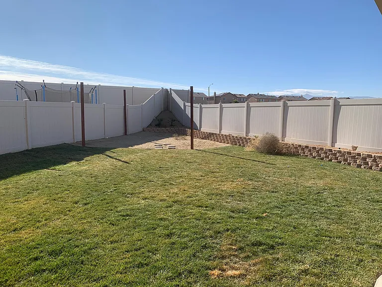 13558 Deluvina Ct — Photo 25
