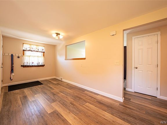 4th image of 15 Colton St
