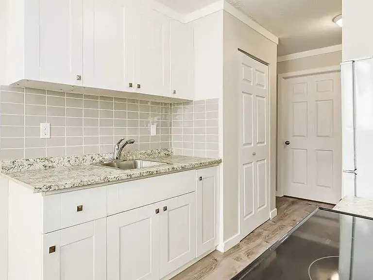 10150 153rd St NW — Photo 5