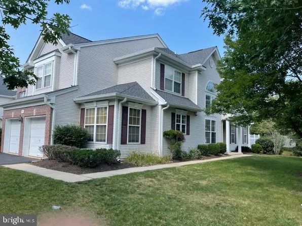 80 Windsor Pond Rd, Princeton Junction, NJ 08550