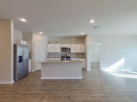 4th image of 131 Santiago Ct