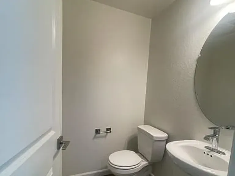 2015 Hammel Ln — Photo 3
