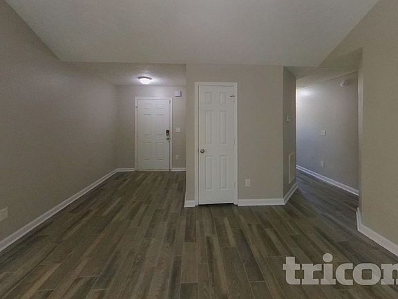2nd image of 1411 Pebble Ridge Ln