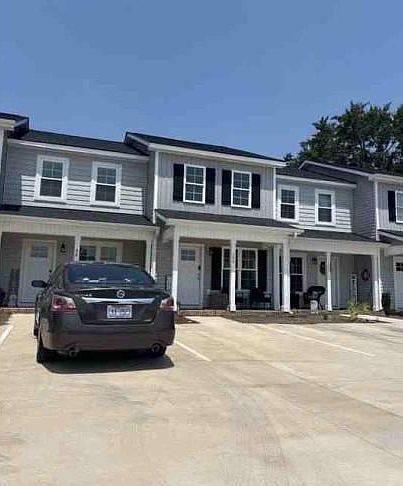 1st image of 100 Linda St