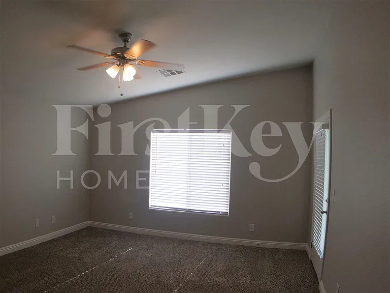 5728 Hornbrook St — Photo 9