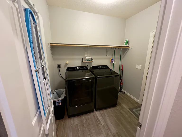 2940 Pearl Ave — Photo 3