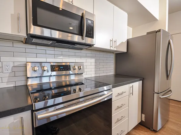 1550 Myers Ln #102, Medford, OR 97501