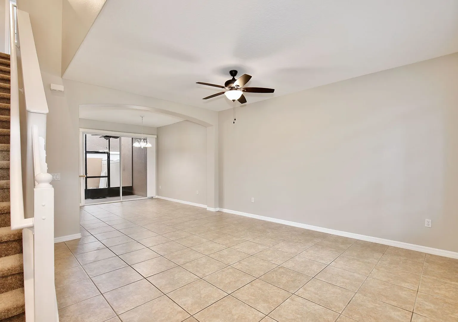 Charming 3/2.5 Spacious Townhome with a 2 Car Garage in the Gated Community of Island Walk at Mea... — Photo 2
