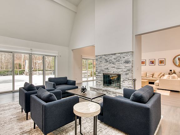 4th image of 11 Broadwood Ct