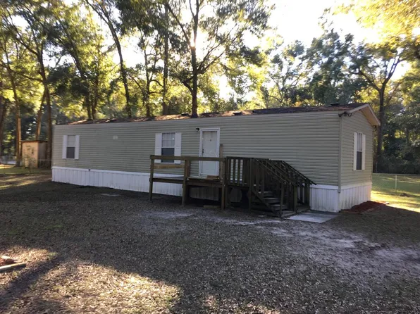 1112 NE 13th Ave, Trenton, FL 32693