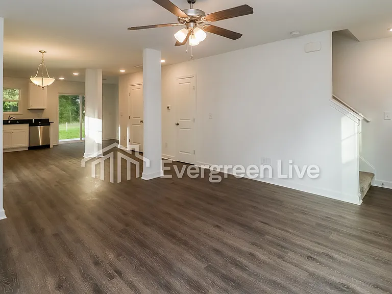 147 Arizona Pl NW — Photo 6