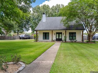 16490 Wesley Evans Rd, Prairieville, LA 70769