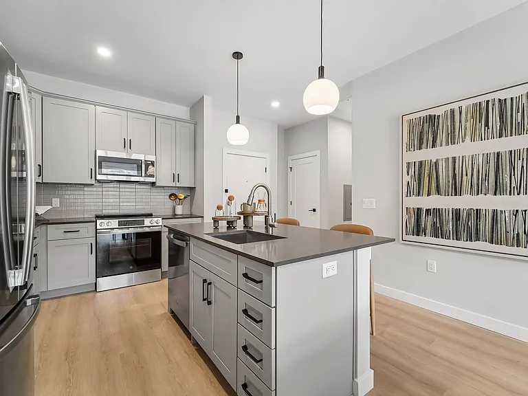 OneWest Apartments — Photo 11