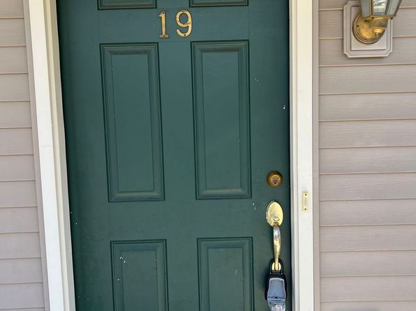 18-21 Eastwick Ln #19
