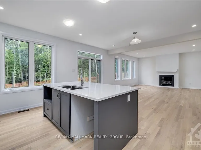 177 Lynn Coulter St — Photo 12
