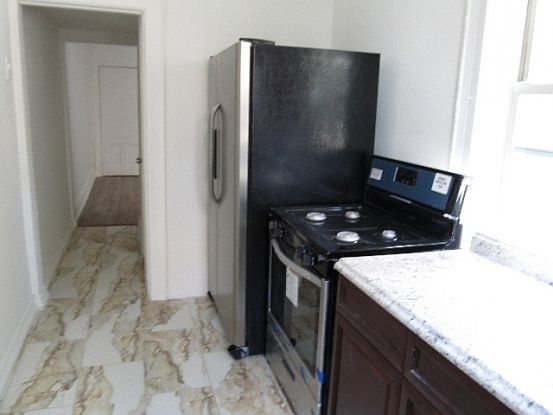 5th image of 17 Clifford Pl APT 3L