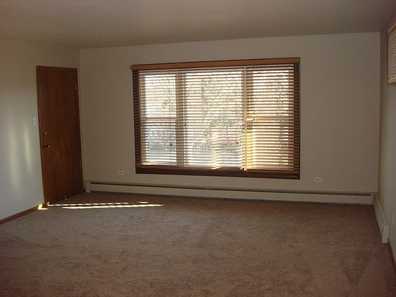 4th image of 9612 Kedvale Ave APT 2S
