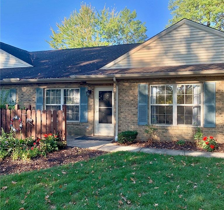 1st image of 154 Bentley Dr