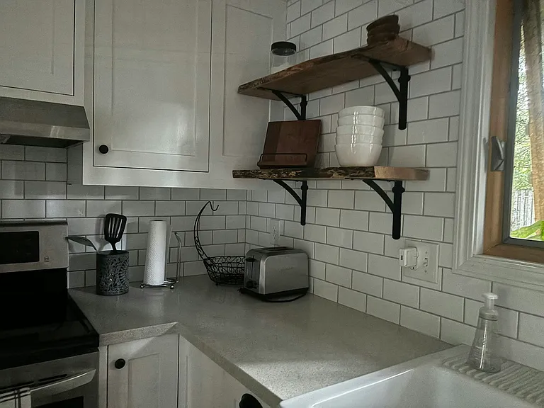 Custom Kitchen: Island w/Storage, Stainless-Steel Appliances, Beverages