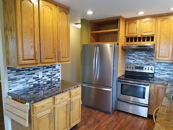 4th image of 5007 NW Woodglen Dr