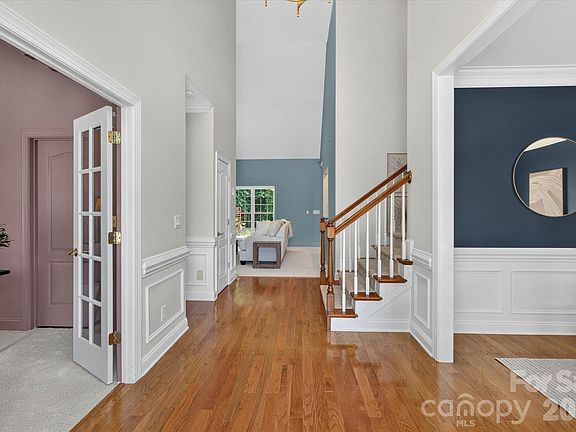 4th image of 7102 Edenderry Dr