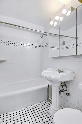 Rented by City Connections Realty | media 11