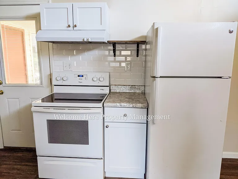 1565 Coombs Dr #1 — Photo 30