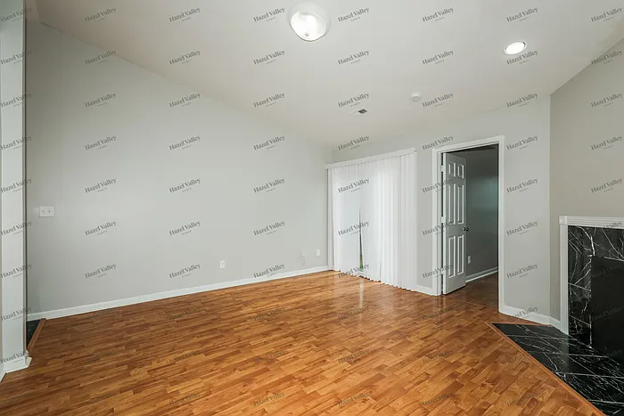 6091 Parrington Dr — Photo 3