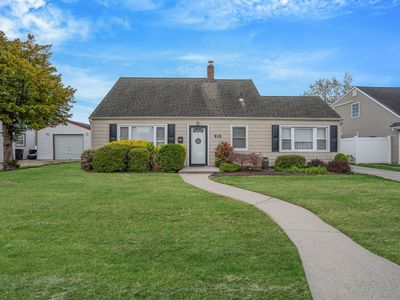 20 Harbor Lane, Levittown, NY, 11756