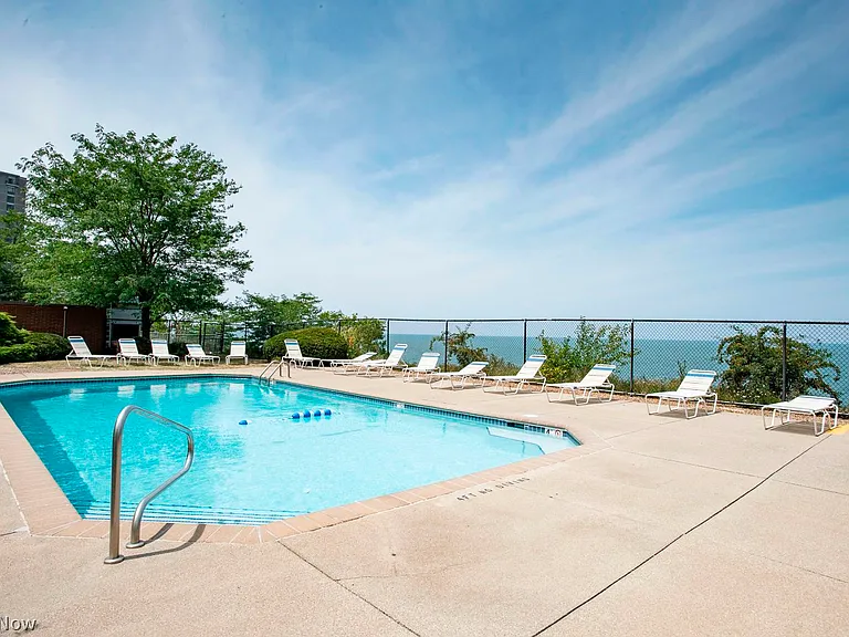 11850 Edgewater Dr #701 — Photo 23