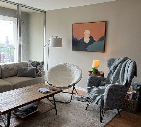 4th image of 1960 N Lincoln Park West Ave #1508