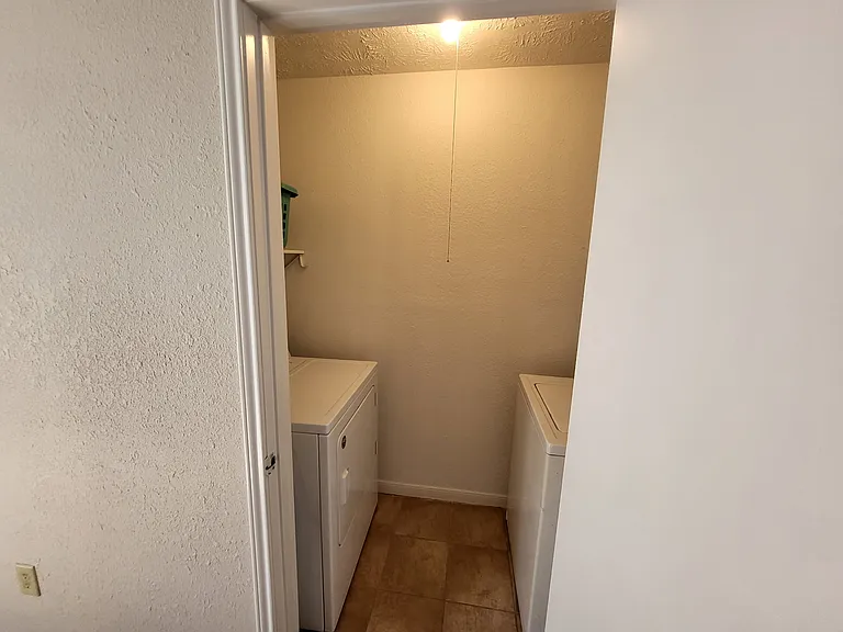4150 Crow Rd #17 — Photo 8