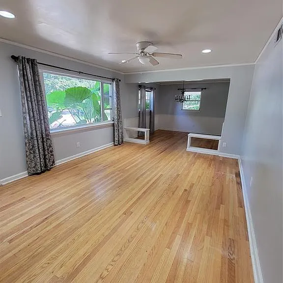 558 Karen Rd — Photo 3