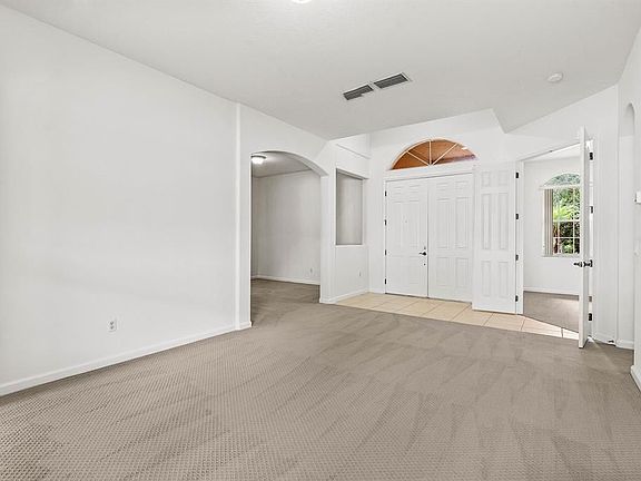 4th image of 3877 Shoreview Dr