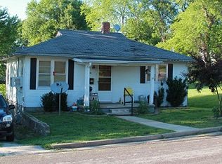 104 W Mulberry St, California, MO 65018